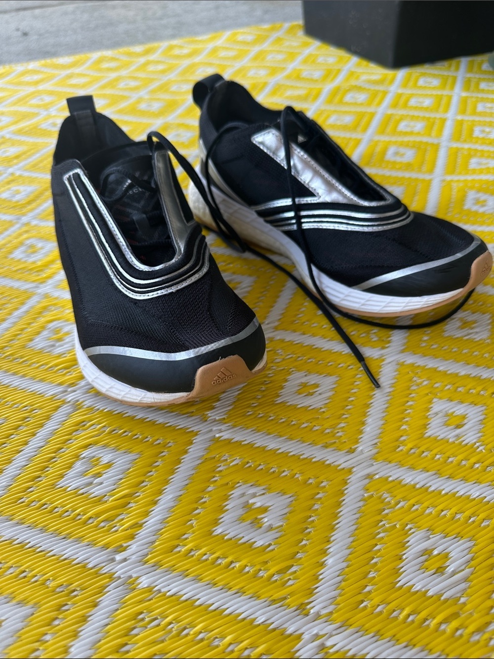 Adidas Stella McCartney Black tennis shoes women’s size 7